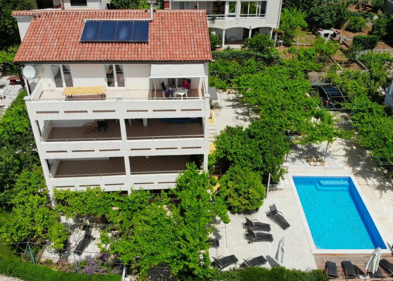 Guest House Zimmer F1 Pula Exteriér fotografie